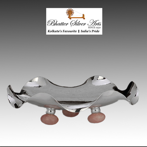 Wave Platter with Quartz